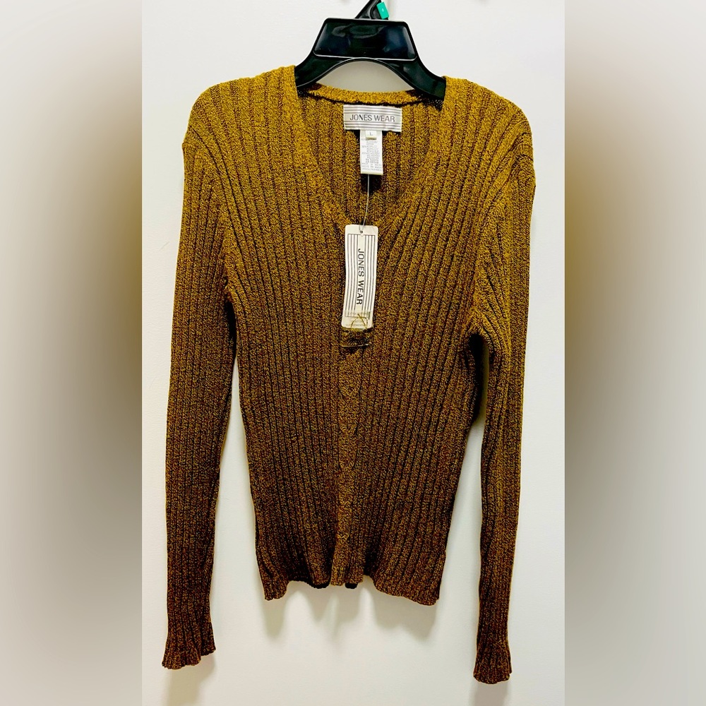 Jones Wear women Sweater L size New with Tags
